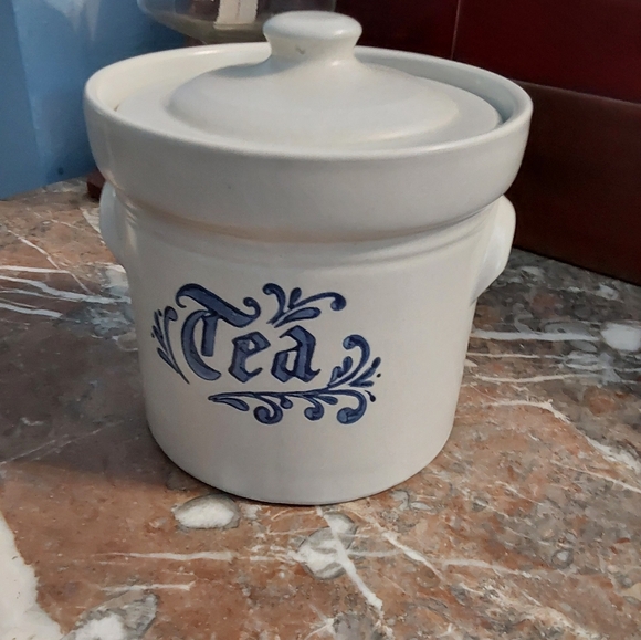Vintage Pfaltzgraff Yorktowne Tea Canister 1960s Pottery Made In Pennsylvania